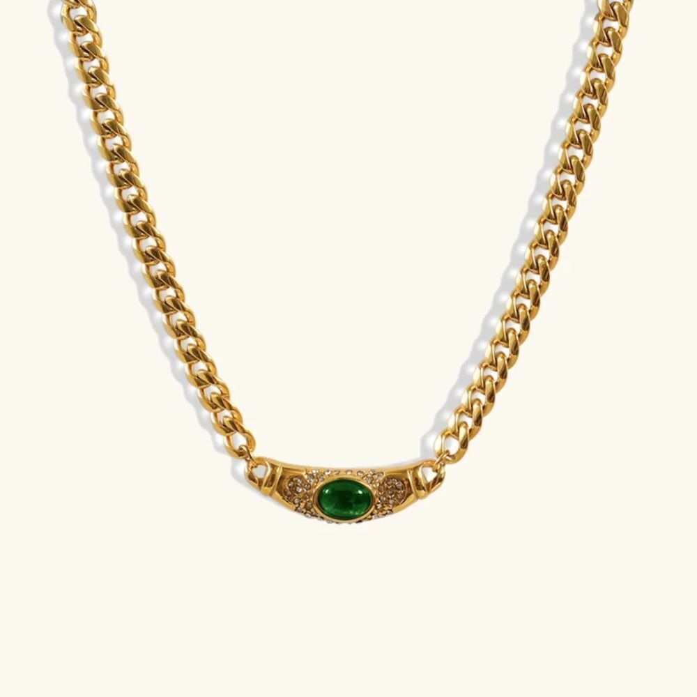 Vintage green diamond necklace N994